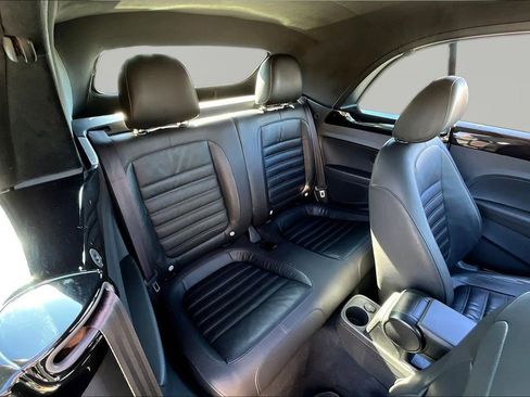 Used 2014 Volkswagen Beetle R-Line image 24