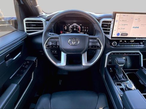 Used 2024 Toyota Tundra Platinum AWD/4WD image 6