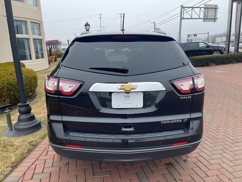 Used 2014 Chevrolet Traverse LT image 6