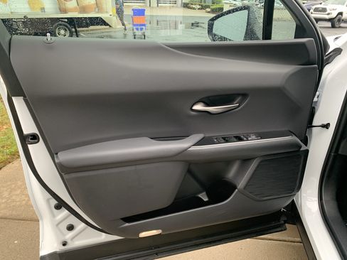 Certified 2026 Lexus UX 300h FWD w/ Accessory Package (2T) image 14