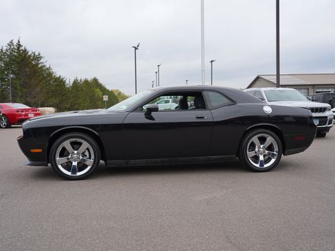 Used 2009 Dodge Challenger R/T RWD image 6