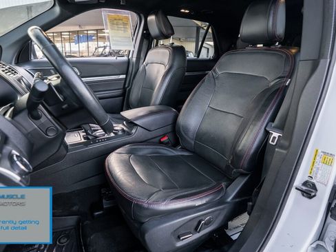 Used 2018 Ford Explorer Sport w/ Equipment Group 401A image 7