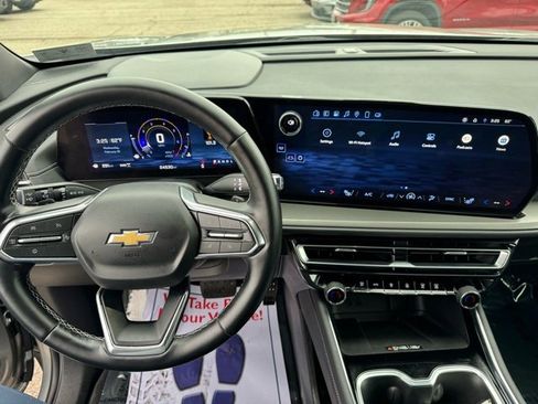 Certified 2025 Chevrolet Traverse LT image 14