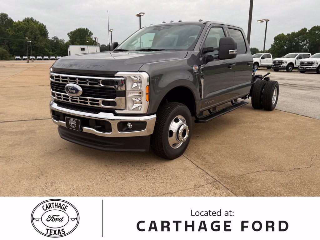 New 2026 Ford F350 XLT w/ XLT Value Package AWD/4WD image 1