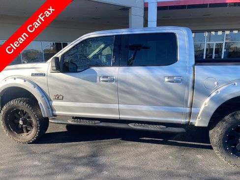 Used 2018 Ford F150 XLT w/ Equipment Group 302A Luxury image 4