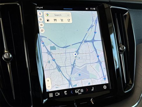 Certified 2023 Volvo XC60 B5 Plus w/ Climate Package image 18