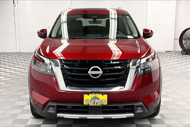 Used 2025 Nissan Pathfinder Platinum AWD/4WD image 4