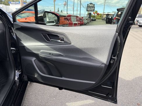 Used 2023 Toyota Prius XLE AWD/4WD image 24