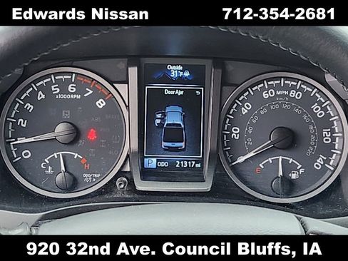 Used 2023 Toyota Tacoma TRD Off-Road image 24