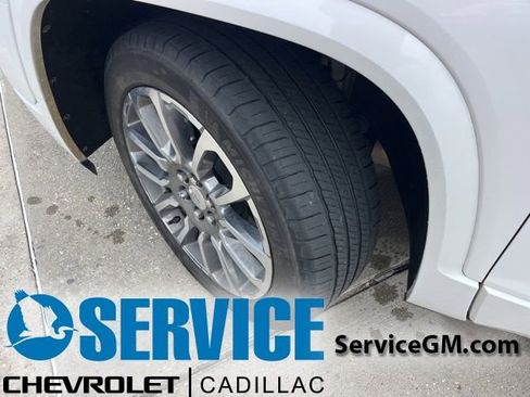 Used 2022 GMC Acadia Denali w/ Denali Ultimate Package image 40