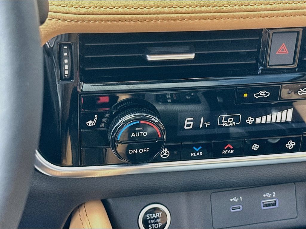 Used 2023 Nissan Rogue Platinum w/ Platinum Premium Package FWD image 21