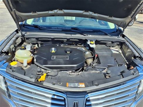 Used 2017 Lincoln MKC Select w/ Select Plus Package image 3