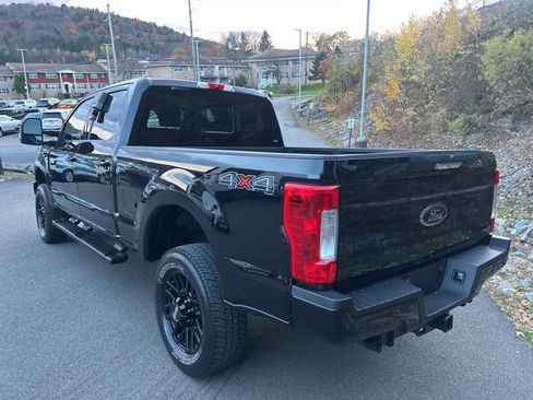 Used 2019 Ford F250 Lariat image 14