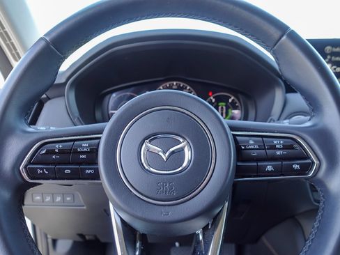 Certified 2025 MAZDA CX-70 Plug-In Hybrid w/ Premium Pkg AWD/4WD image 20