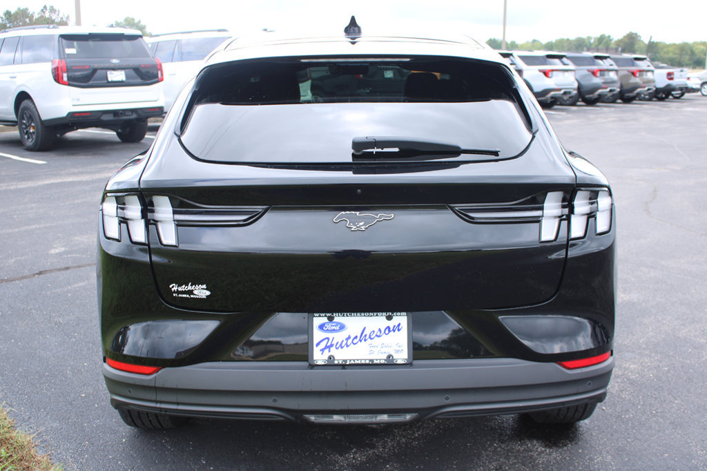 Used 2023 Ford Mustang Mach-E Select AWD/4WD image 12