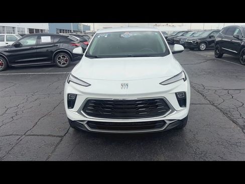 Used 2024 Buick Encore GX Preferred w/ Comfort Package FWD image 3