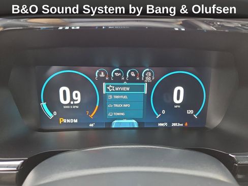 Used 2023 Ford F150 Lariat w/ Trailer Tow Package image 12