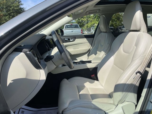 Used 2023 Volvo XC60 B6 Ultimate w/ Protection Package Premier AWD/4WD image 21