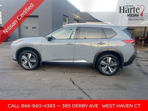 Used 2023 Nissan Rogue Platinum w/ Platinum Premium Package image 2