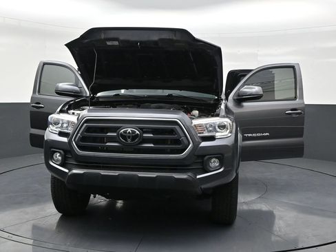 Used 2022 Toyota Tacoma SR5 image 33