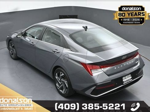 Used 2024 Hyundai Elantra Limited FWD image 18