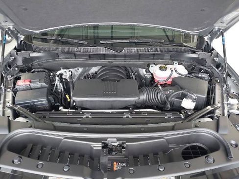 New 2026 Chevrolet Suburban Premier AWD/4WD image 30