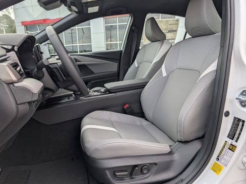 New 2026 Toyota Camry SE image 11