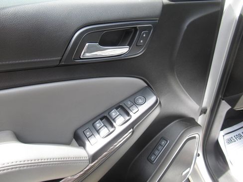 Used 2019 Chevrolet Tahoe LT image 19