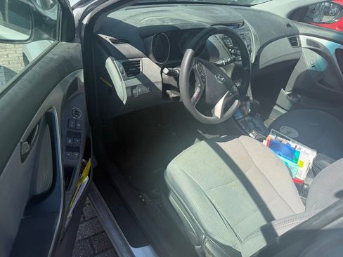 Used 2013 Hyundai Elantra GLS w/ Preferred Pkg FWD image 9