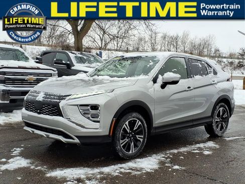 Used 2024 Mitsubishi Eclipse Cross SE image 1
