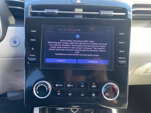 Used 2022 Hyundai Tucson SEL FWD image 16
