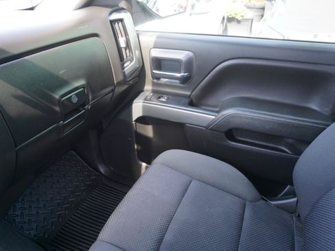 Used 2019 Chevrolet Silverado 1500 LT w/ All Star Edition AWD/4WD image 18