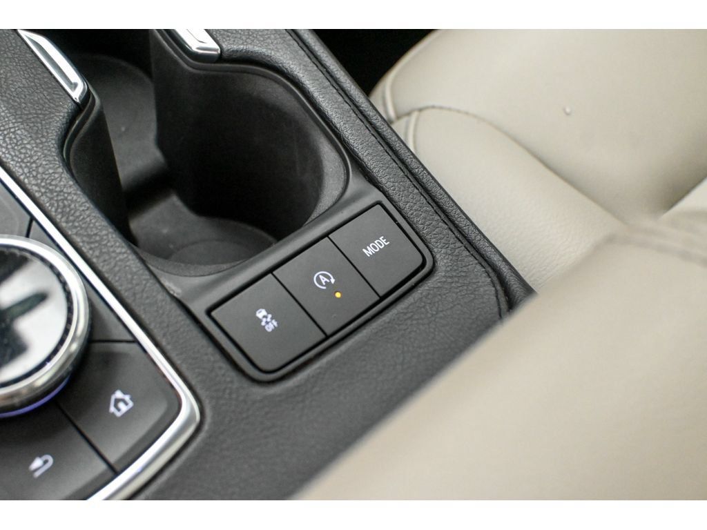 Used 2020 Cadillac XT4 Luxury w/ Cold Weather Package AWD/4WD image 42