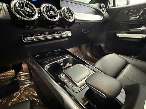 Used 2023 Mercedes-Benz EQB 250+ w/ Exclusive Package image 21