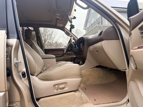 Used 2001 Lexus LX 470 4WD image 31