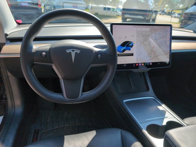 Used 2021 Tesla Model 3 Standard Range Plus RWD image 18