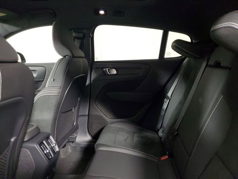 Certified 2023 Volvo C40 P8 Recharge Plus AWD/4WD image 12