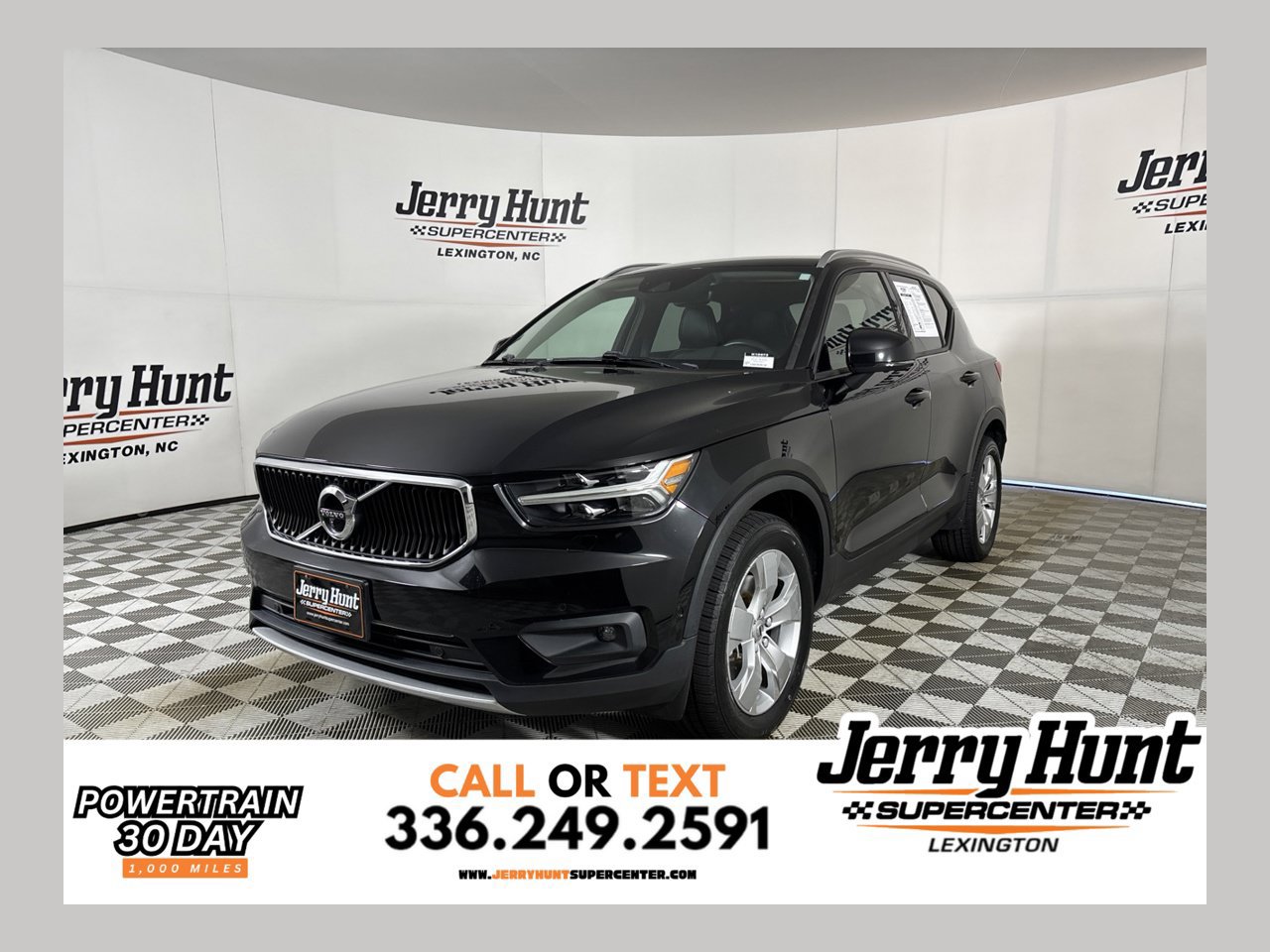 Used 2019 Volvo XC40 T5 Momentum AWD/4WD image 1