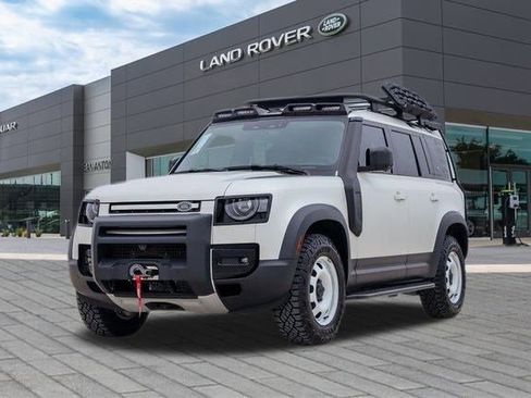 Used 2024 Land Rover Defender 110 S image 1