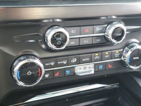 New 2026 Ford F250 Lariat w/ FX4 Off-Road Package image 18