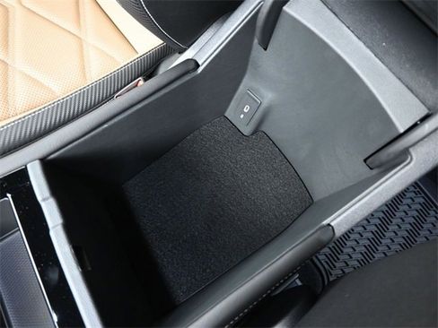 New 2026 Volkswagen Atlas Cross Sport SE image 33