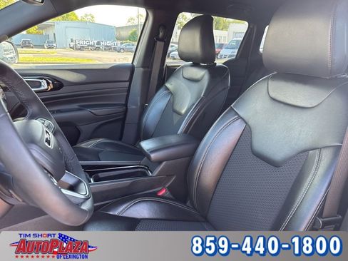 Used 2023 Jeep Compass Altitude image 32