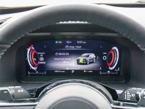 Used 2024 Nissan Pathfinder Platinum image 40