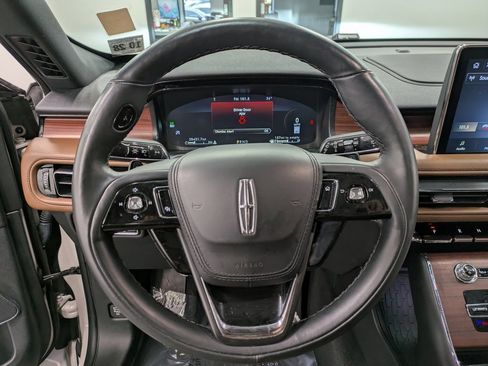 Certified 2023 Lincoln Aviator Reserve w/ Elements Package Plus image 18