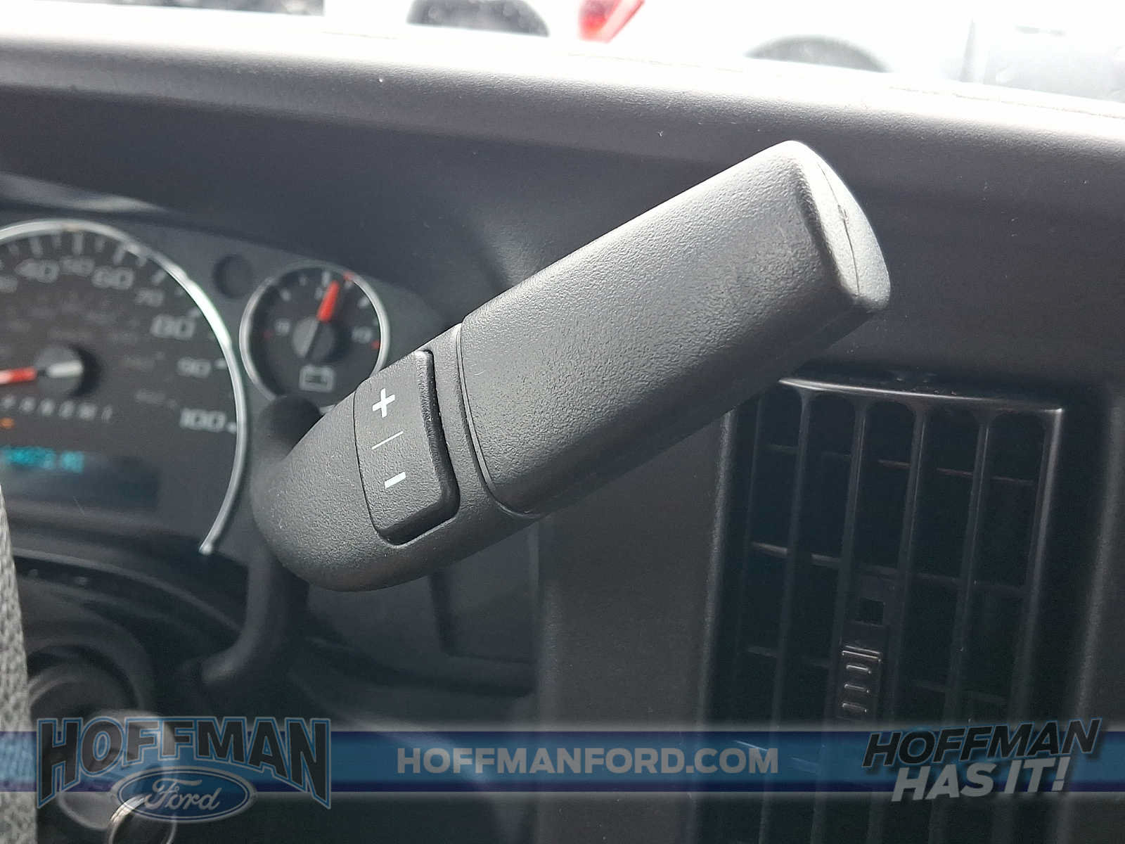 Used 2025 GMC Savana 2500 w/ Driver Convenience Package RWD image 15