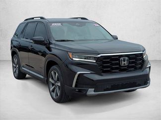 Used 2025 Honda Pilot Elite video 3