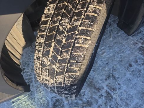 Used 2023 Subaru Outback Touring w/ Popular Package #2 image 10