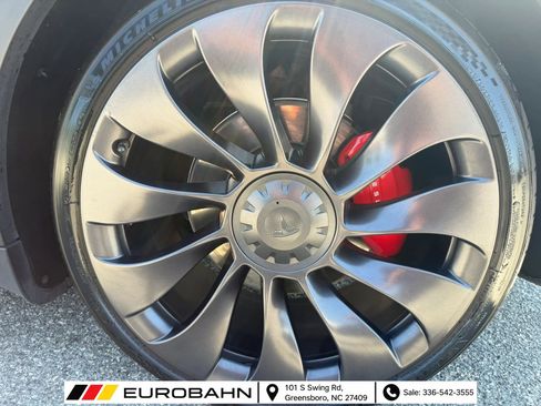Used 2022 Tesla Model Y Performance AWD/4WD image 25