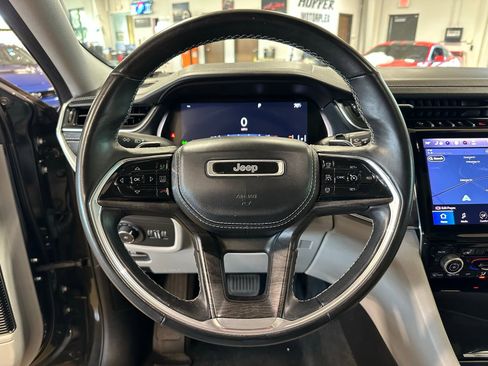 Used 2022 Jeep Grand Cherokee L Overland image 19