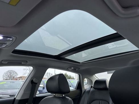 Used 2020 Kia Optima SE image 17